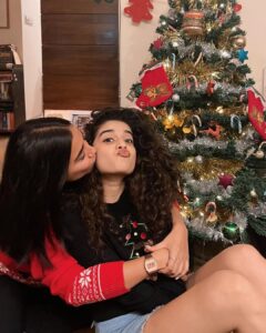 Prajakta Koli Instagram - Our Christmas Card!🎄 .. Merry Christmas!! 🤶🤶