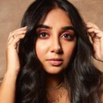 Prajakta Koli Instagram - Tujhko mirchi lagi toh main kya karoon? 🌶 … Makeup - @madhuradeokute Hair - @shrushti_birje Styled by @sakshi312 📷- @shivamguptaphotography