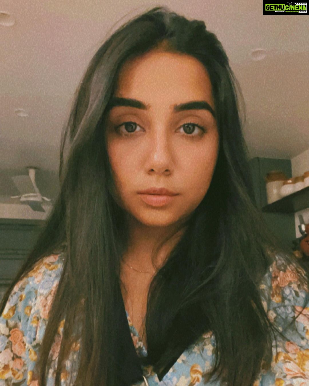 Prajakta Koli Instagram - How could you leave? Dhin tirkit dha?