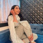 Prajakta Koli Instagram - Trust @madhuradeokute to click pictures of me right before and after I pose. Hieee. 🥰