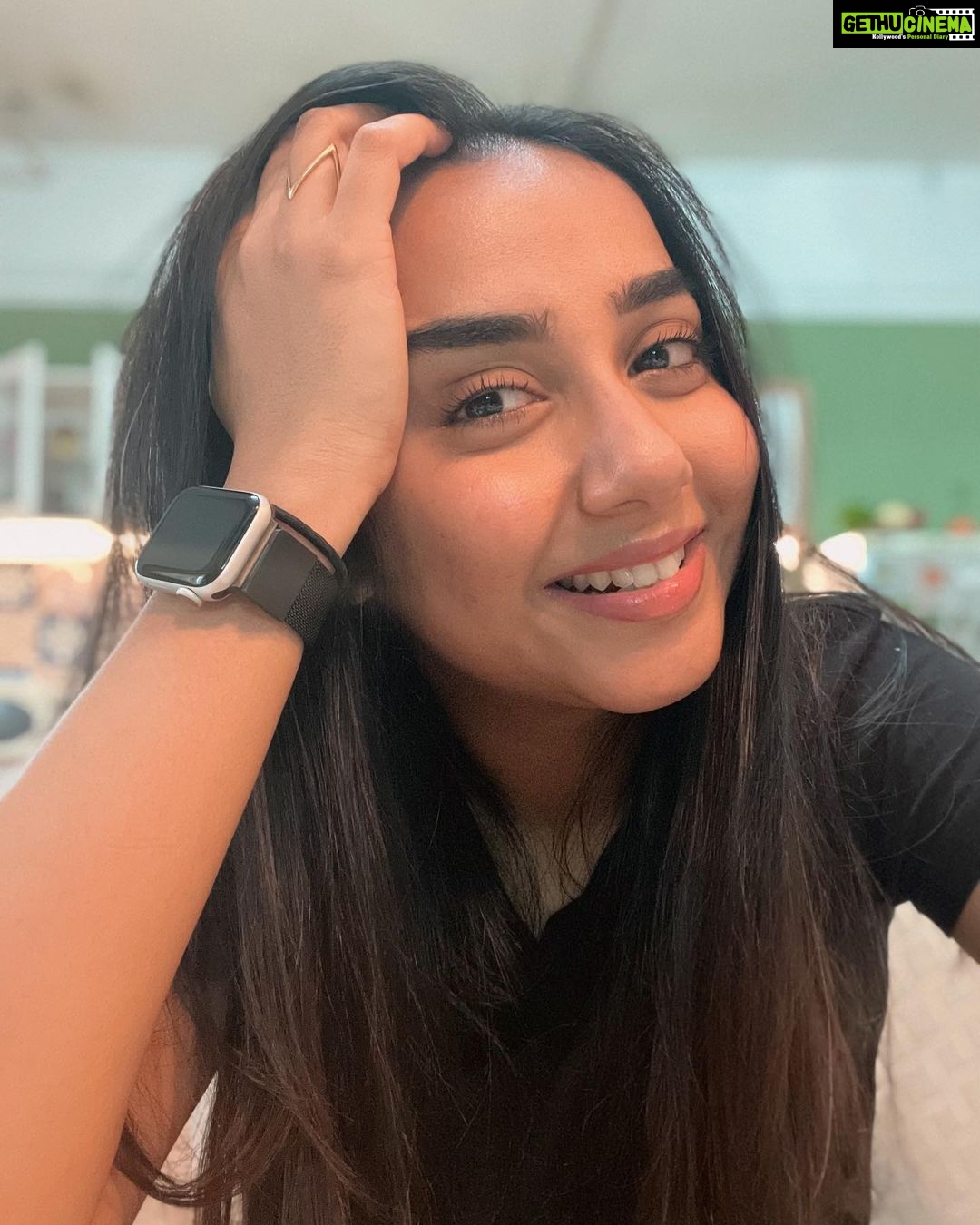 Prajakta Koli Instagram - Grateful everyday.✨ Good morning.💜