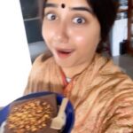 Prajakta Koli Instagram - #Ad Mamma did the glitch challenge because it’s #NoCookingJuly on @zomato !!! #zomato