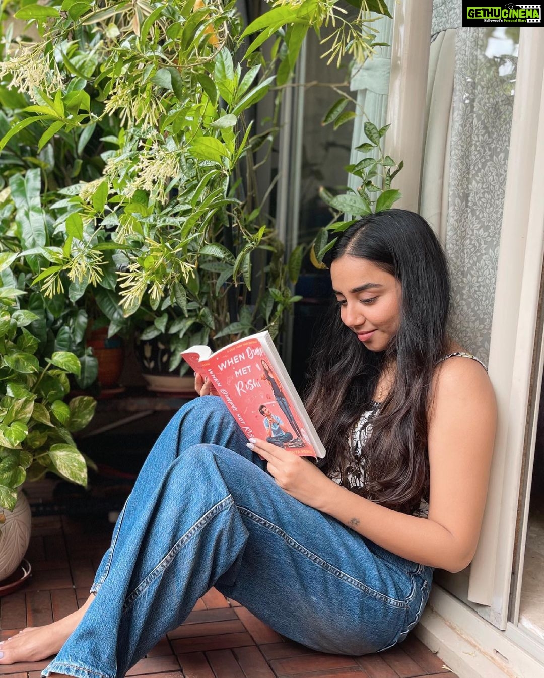 Prajakta Koli Instagram - IT’S A MOMENT. LET ME HAVE IT. .. .. I am on a book cover. I AM ON A BOOK COVER. 📖♥️