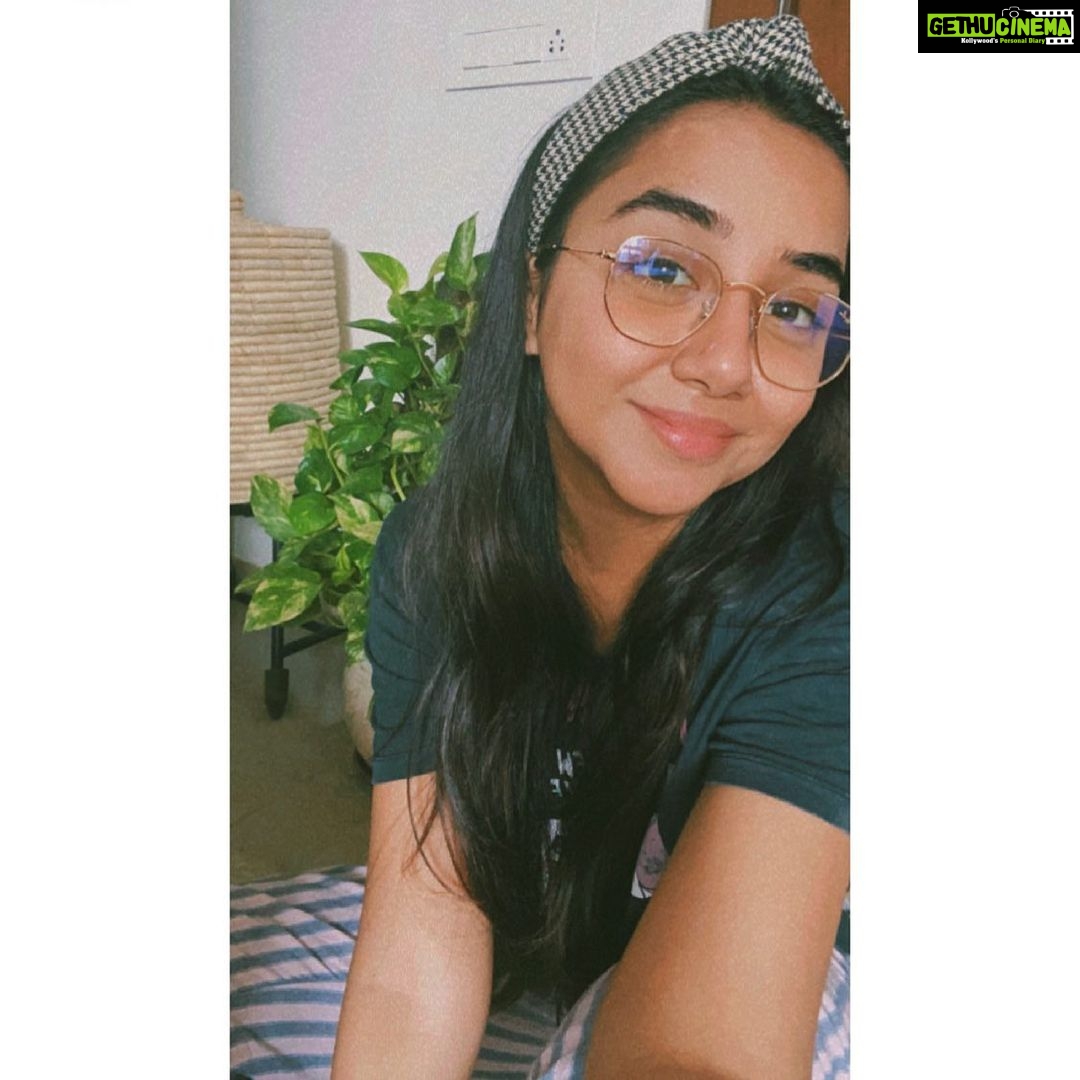 Prajakta Koli Instagram - Go love yourself-ie.