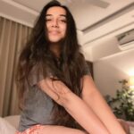 Prajakta Koli Instagram - Say thanks. And then write it down. 🤍 Goodnight, you.