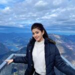 Pranitha Subhash Instagram - Treks in the Alps 🥶 The last pic is from the eagles nest .. 5 Fingers (Austria)