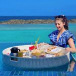 Pranitha Subhash Instagram - Breakfast with the right kind of blues 🌊 @atmospherekanifushi #AtmosphereKanifushi #AllinclusiveResort #KanifushiPlan #JoyofGiving Atmosphere Kanifushi Hotel and Resort Maldives