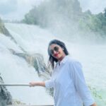 Priya Bhavani Shankar Instagram - How small we feel in the presence of the great forces of Nature Rheinfall