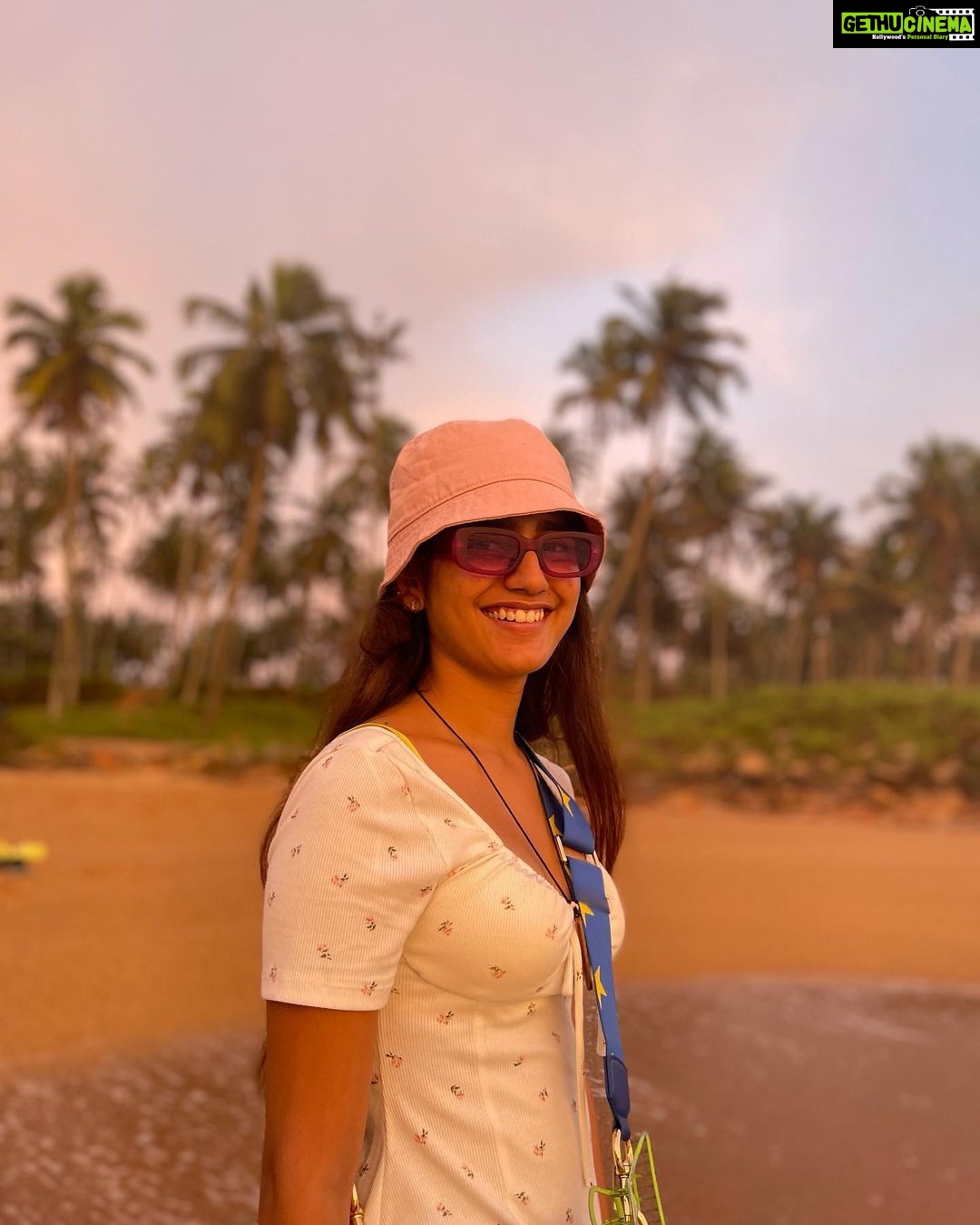 Priya Varrier Instagram - 🌅🦋👀🌊✨ Varkala