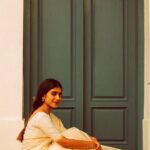 Priya Varrier Instagram - 🐚🌾🪷 @asaniya_nazrin @vaffara_ @unnips @sameerusman1990 #reels #reelsinstagram #reelitfeelit #reelkarofeelkaro #instagood #instagram #explorepage #trendingreels #trending
