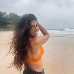 Priya Varrier Instagram – 🍑🔥🍊💥