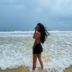 Priya Varrier Instagram – 🍑🔥🍊💥