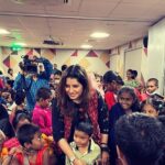 Priyanka Deshpande Instagram - Cancer is just a chapter in our lives and not the whole story. Spent an evening with these lovely children who recovered from cancer. Yes! Cancer in children is curable. A big hug from me to all the kids who are fighting cancer. Thank you @rayoflightfoundation_ngo 🙏🏻 ❤️ Dr Priya and Dr Ilan for inviting me to meet these lovely kutties. Adi kadi nanga fun panna porome❤️❤️ . . . #children #wecanfightthis #cancerinchildreniscurable #cancerinchildrenawareness #rayoflightindia