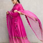 Priyanka Mohan Instagram - 🦩 Styled by @shruthimanjari Outfit @nisharahmed_ Jewellery @jaipurgems 📸 @nirveshmadhav M&H @snehamnj @hair_by_naemat