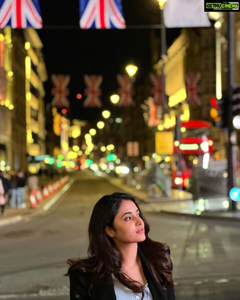 Priyanka Mohan Instagram - Blurry nights 🌃