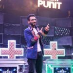 Punit Pathak Instagram - Team Punit always backing me ! Gratitude !! . Styled by @iamkenferns Hair by @hairby_shera Makeup by @deven_85 . #teampunit #gratitude #danceplus6 #show