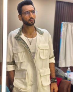 Punit Pathak Instagram - Gehri soch ki acting ! 😛