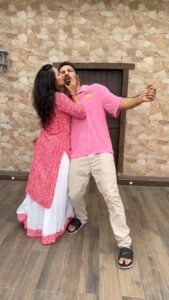 Punit Pathak Instagram - Naach baby with your baby ! Share your naach baby video with #naachbabynaachchallenge 
.
.
@nidhimoonysingh
.
.
#naachbaby #trending #song #musicvideo #director #choreographer #psenitak #husband #wife #dance #reels #couple