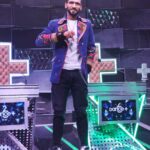 Punit Pathak Instagram - Team Punit always backing me ! Gratitude !! . Styled by @iamkenferns Hair by @hairby_shera Makeup by @deven_85 . #teampunit #gratitude #danceplus6 #show