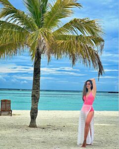 Raai Laxmi Instagram - Nothing but blue skies 😍💖