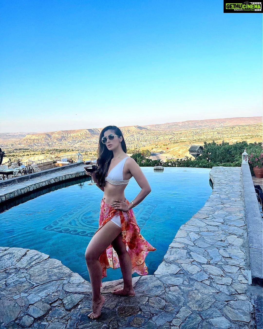 Raai Laxmi - 128.8K Likes - Most Liked Instagram Photos