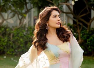 Raashi Khanna Instagram - Golden hour ☀️💖 #sardartrailer launch! Outfit @picchika Earrings @anayah_jewellery Styled by @jukalker Makeup @kalyaninayakmakeupandhair Hair @akshatahonawar 📸 @kiransaphotography