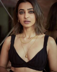 Radhika Apte Instagram - Have you seen the #vikramvedhatrailer yet?! #vikramvedhapromotions
.
.

Outfit - @arabellaaofficial 
Earrings - @shoplune 
HMU - @kritikagill 
Styling - @who_wore_what_when 
Photography - @chandrahas_prabhu