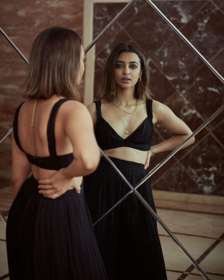 Radhika Apte Instagram - Have you seen the #vikramvedhatrailer yet?! #vikramvedhapromotions . . Outfit - @arabellaaofficial Earrings - @shoplune HMU - @kritikagill Styling - @who_wore_what_when Photography - @chandrahas_prabhu