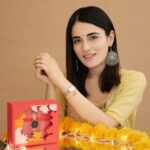 Radhika Madan Instagram - Bright lights, big smiles and lots of gifts! ✨ @danielwellington ’s latest Lumine Collection is the perfect gift for your loved ones this season! Get up to 30% off on the website and use my code "RADHIKAM" to get extra 15% off.  #ad #dwindia #danielwellington #DWali