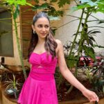 Rakul Preet Singh Instagram - Cos pink makes a girl happy 💕