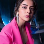 Rakul Preet Singh Instagram - Always look on the pink side of life 💕 #cuttputlli on Sept 2 💕