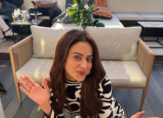 Rakul Preet Singh Instagram - What’s a bday without mouthful of cake 💕😋😁🤪