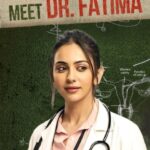 Rakul Preet Singh Instagram - A little bit of sass A pinch of innocence Dher sara fun & Doctory, Ta-da! yeh lo ban gayi Dr.Fatima Siddiqui✨ Here’s the behind the scenes from the sets of #DoctorG #DoctorGTrailer Out Now, In Cinemas on 14th October 2022🗓️ @ayushmannk @shefalishahofficial @anubhuti_k @vineetjain12 @amritapndy @jungleepictures @sheeba.chadha @sumit.saxena.35912 @saurabhbharat @vishal.wagh21 @themadnomaddiaries @thepuccacritic @mamtakamtikar @bhavnajeswani14 @anandpandit @anandpanditmotionpictures @yamini_pictures @zeemusiccompany