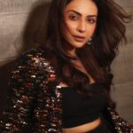 Rakul Preet Singh Instagram – Blurry mood, focused mind 🖤