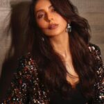 Rakul Preet Singh Instagram – Blurry mood, focused mind 🖤