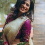 Ramya Pandian Instagram – Hey insta fam! Have a happy and bubbly weekend 💜

Photography @photosbyvetri__ 
Edit @incomplete.storiezz 
Outfit @dithi.studio @vaaniraghupathyvivek 

#ramyapandian