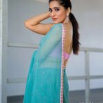 Rashmi Gautam Instagram - Outfit by @starrydreamsofficial P.c @ravi_cross_clickx #rashmigautam #sareenotsorry #saree #festivewear