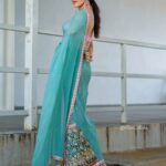 Rashmi Gautam Instagram – Outfit by @starrydreamsofficial
P.c @ravi_cross_clickx

#rashmigautam #sareenotsorry #saree #festivewear
