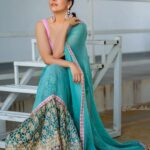 Rashmi Gautam Instagram - Outfit by @starrydreamsofficial P.c @ravi_cross_clickx #rashmigautam #sareenotsorry #saree #festivewear
