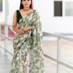 Rashmi Gautam Instagram - #RashmiGautam P.c 📸📸📸 @ekorphotography #rashmigautam #linensarees #sareenotsorry #floralsaree #actorslife #bloom