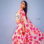 Rashmi Gautam Instagram – Outfit by @varahi_couture 
P.c @verendar_photography 

#rashmigautam #florals #sequin
