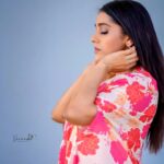 Rashmi Gautam Instagram – Outfit by @varahi_couture 
P.c @verendar_photography 

#rashmigautam #florals #sequin