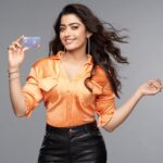 Rashmika Mandanna Instagram – When I head out nowadays, I travel pretty light. In fact, I just carry one thing- my Citi Mastercard – cause that’s all I need! It gives me the best of shopping, travelling and dining experiences with amazing deals and offers!

It’s your turn to #LiveItUp!

#ad #StartSomethingPriceless 
@citiindia @mastercardindia
