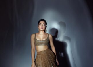 Rashmika Mandanna Instagram - Today I am the golden girl 😄 How cool. Do you approve of this look? 😄❤️ #Goodbye