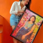 Raveena Daha Instagram - Lovely mosaic photo frame and dining set from @captivating_craftsngifts 🥰 Thankio for gifting me these awesome products 🥰 #raveena #raveenadaha
