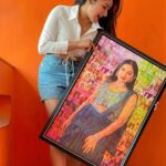 Raveena Daha Instagram - Lovely mosaic photo frame and dining set from @captivating_craftsngifts 🥰 Thankio for gifting me these awesome products 🥰 #raveena #raveenadaha