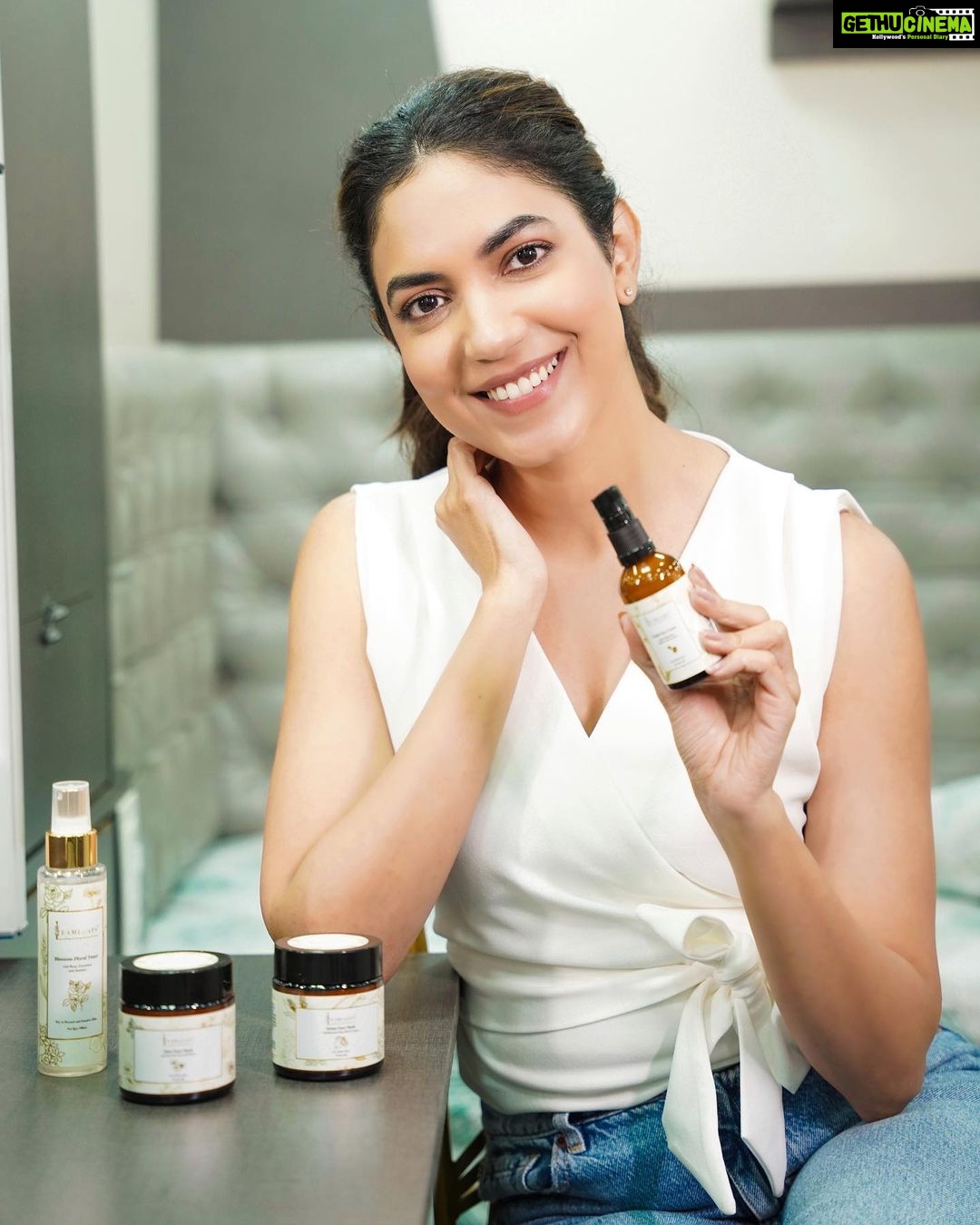 Ritu Varma Instagram - When it comes to skincare, I’m always conscious about what goes into my skin. @leamleafs is my recent favorite skin care brand that provides high-performing, results-oriented and potent skin care products. All their products are Ayurvedic, natural, organic, vegan, cruelty-free & clean. I love @leamleafs products and how they work on the skin. If you’re looking for sparkling glow this festive season, checkout their floral collection today! #LeamleafsBiggestFestiveSale is live now! Shop at 50% OFF on www.leamleafs.com today!