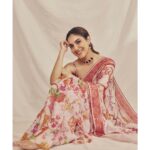 Ritu Varma Instagram – What’s making me smile? 🥰🥰

Saree @mahimamahajanofficial
Jewellery @mahimamahajanofficial x @ritikagoelofficial
Styling @neeraja.kona 
Asst stylist @manogna_gollapudi 
Photography @arifminhaz