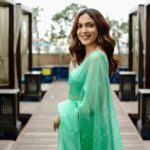 Ritu Varma Instagram - 💚 Styled by @nikhitaniranjan Saree @chameeandpalak Jewellery @stylorisilver @nacjewellers MAU @abhiramisivakumar Hair @sharmilahairstylist Photographed by @kiransaphotography