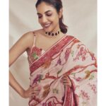 Ritu Varma Instagram - What’s making me smile? 🥰🥰 Saree @mahimamahajanofficial Jewellery @mahimamahajanofficial x @ritikagoelofficial Styling @neeraja.kona Asst stylist @manogna_gollapudi Photography @arifminhaz